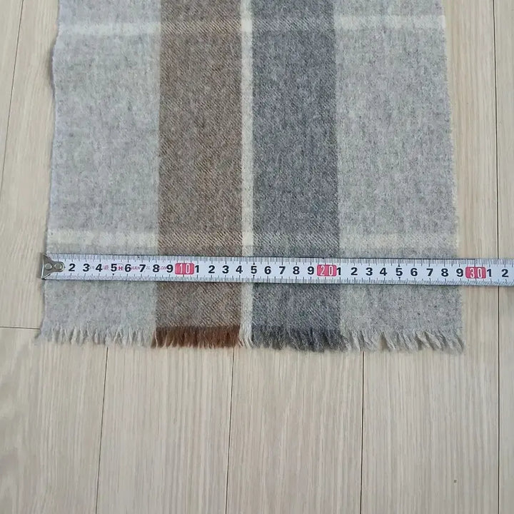 [BUNJANG] Majestro Check Pattern Cashmere Wool Blend Scarf / 마제스트로 체크 패턴 케시미어 울 혼방 머플러/숄
