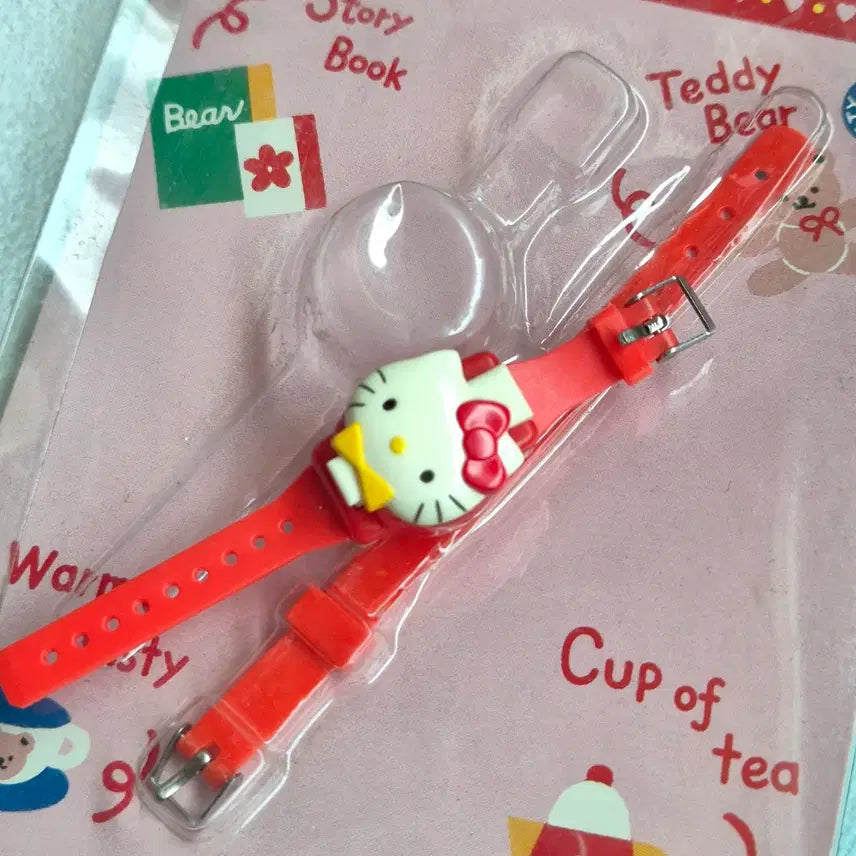 [BUNJANG] Sanrio Hello Kitty &amp; Badtz-Maru Vintage Watch Ring / 산리오 고전 시계반지 키티고전