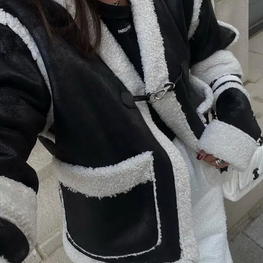 [BUNJANG] Mu-Stang Coat / 고리 무스탕