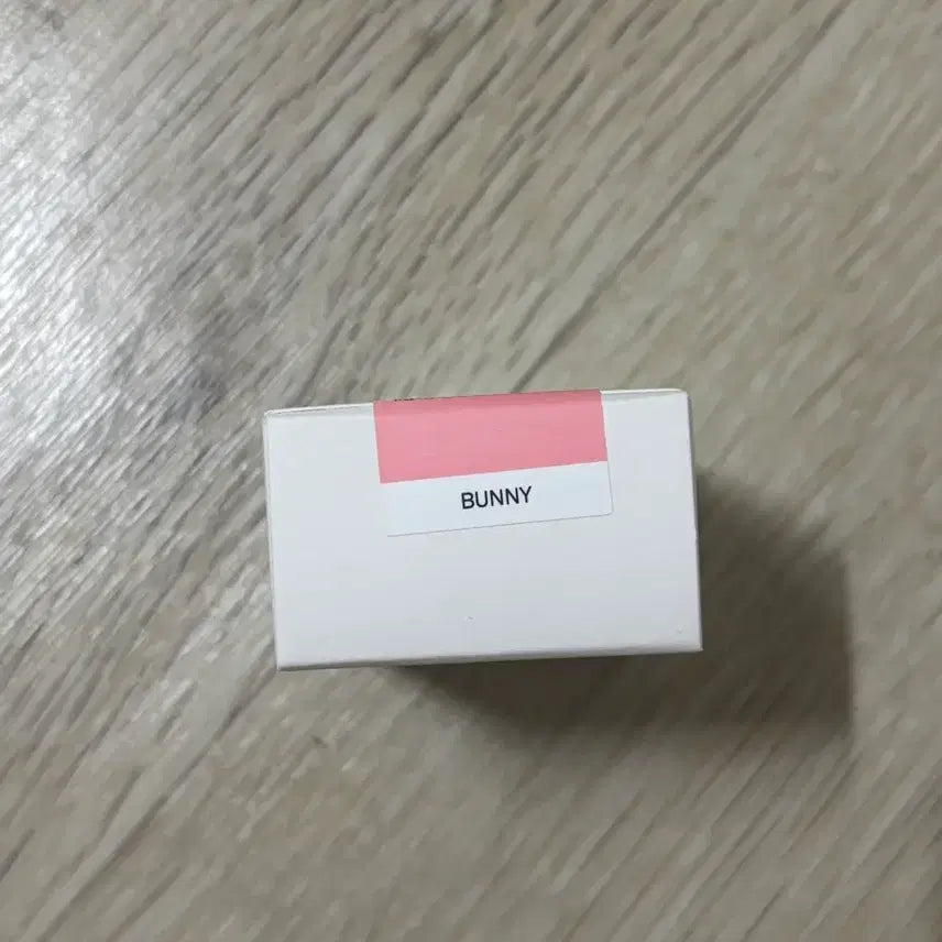 [BUNJANG] Naming Blurry Cheek Balm Bunny / 네이밍 블러리 치크밤 버니