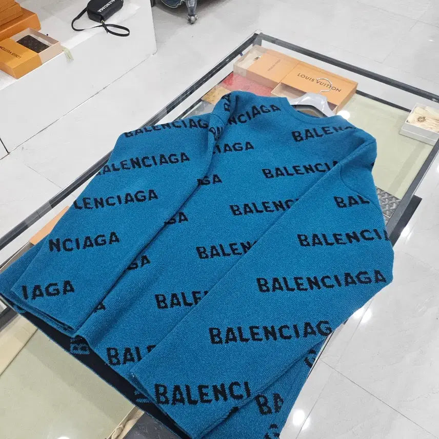 [BUNJANG] Balenciaga Full Logo Knit Sweater / 발렌시아가 니트
