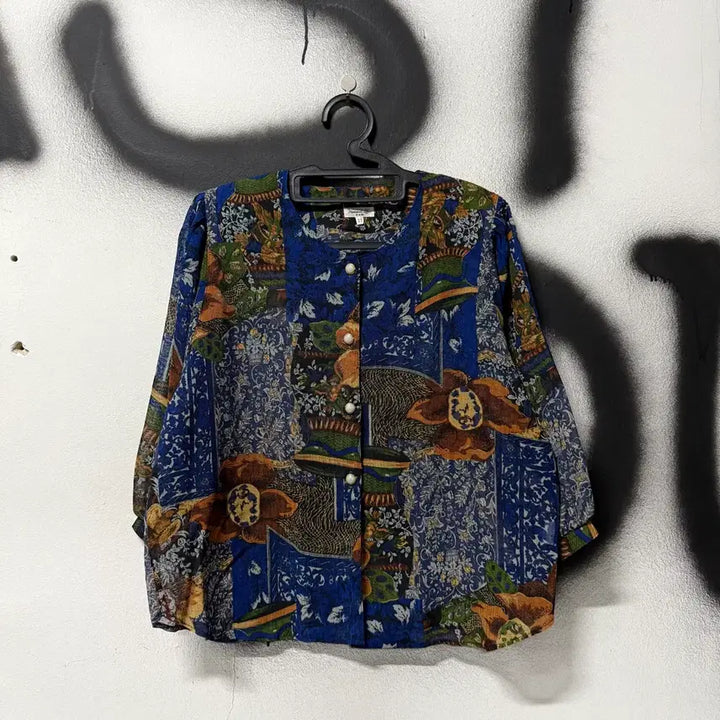[BUNJANG] VTG Ethnic Pattern Blue Tone Collarless Long Sleeve Shirt Jacket / VTG 빈티지 에스닉 패턴 블루톤 논카라 긴팔 셔츠 자켓