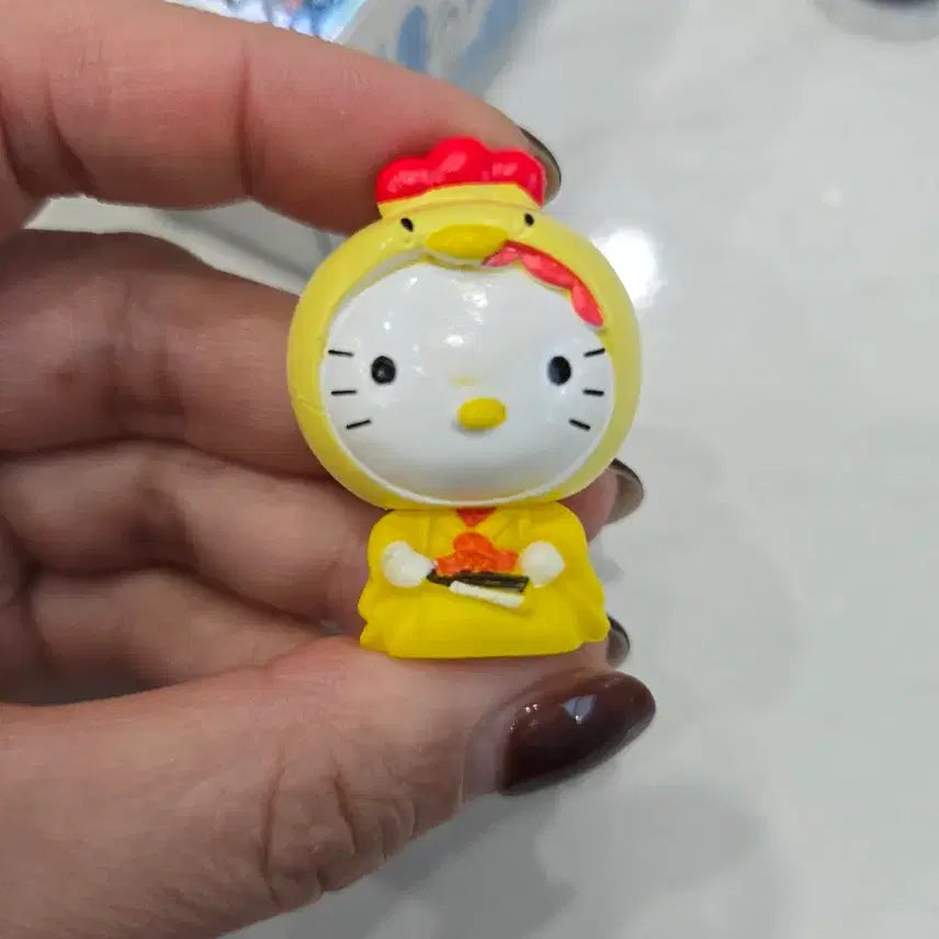 [BUNJANG] Kitty Random Figure / 키티피규어
