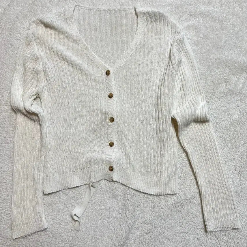 [BUNJANG] CreamCheeseMarket Back Goddess Knit Cardigan / 크림치즈마켓 뒤태여신 니트 가디건 뒷리본