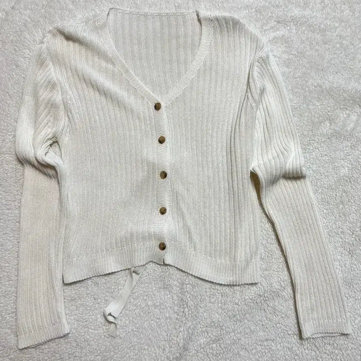 [BUNJANG] CreamCheeseMarket Back Goddess Knit Cardigan / 크림치즈마켓 뒤태여신 니트 가디건 뒷리본
