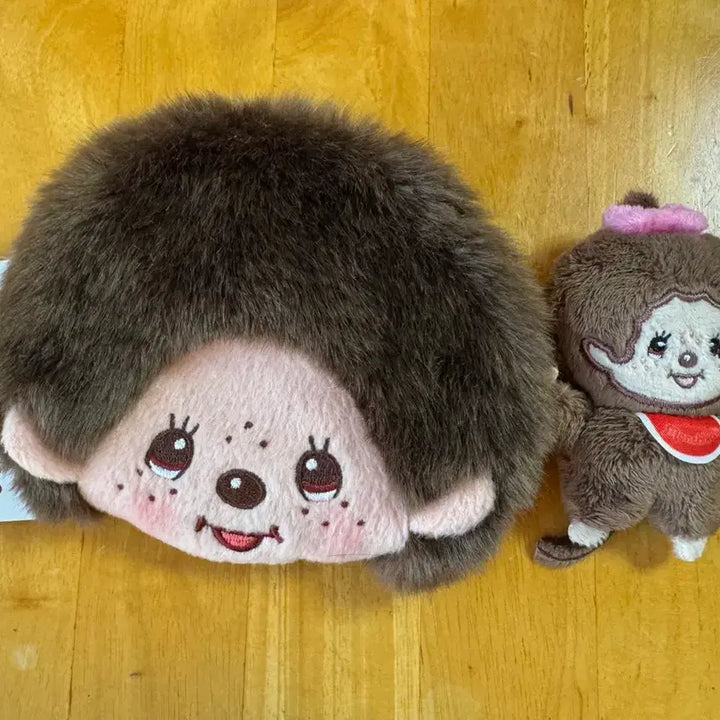 [BUNJANG] Monchhichi Face Wallet Keyring &amp; Gacha Pin / (새상품) 도쿄 구매 몬치치 얼굴 지갑 키링