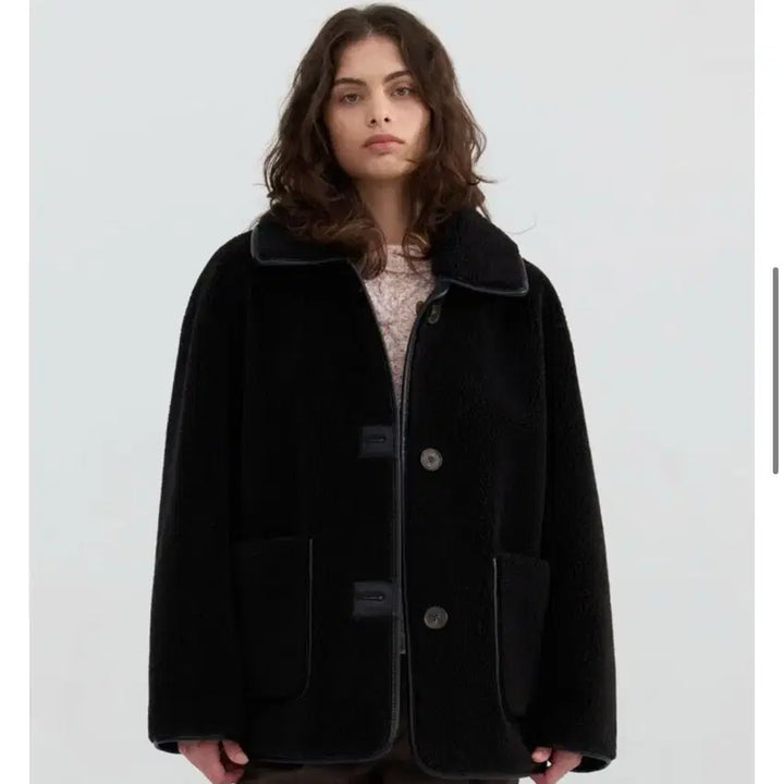 [BUNJANG] Atcorner Oversized Reversible Mouton (Black) / 앳코너 오버핏 리버시블 무스탕(블랙)
