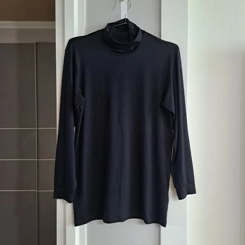 [SOLD OUT] 남성 블랙 긴팔 목폴라 기능성 티셔츠 100