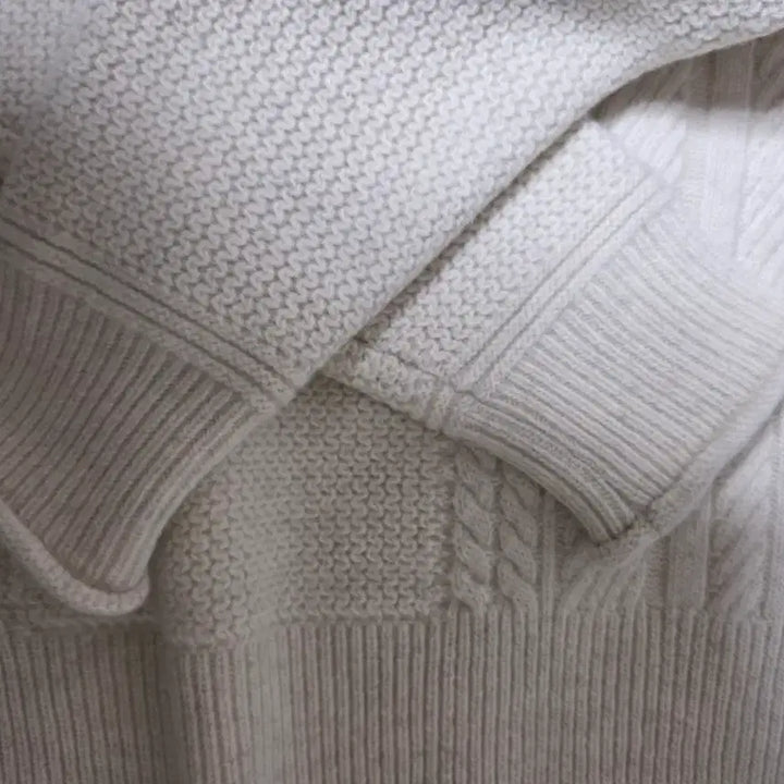 [BUNJANG] Ruffside Aran Knit Oatmeal Size 1 / 러프사이드 아란 니트 오트밀 1사이즈 팝니다