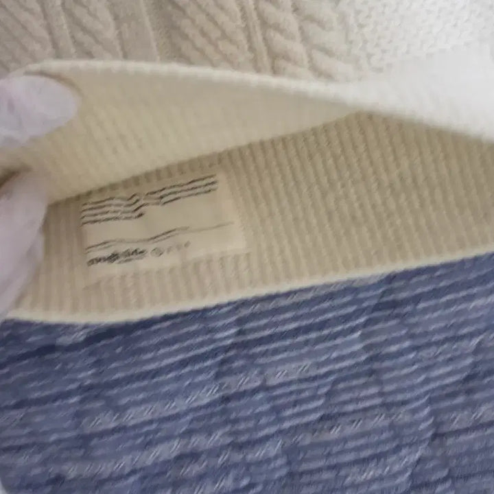 [BUNJANG] Ruffside Aran Knit Oatmeal Size 1 / 러프사이드 아란 니트 오트밀 1사이즈 팝니다