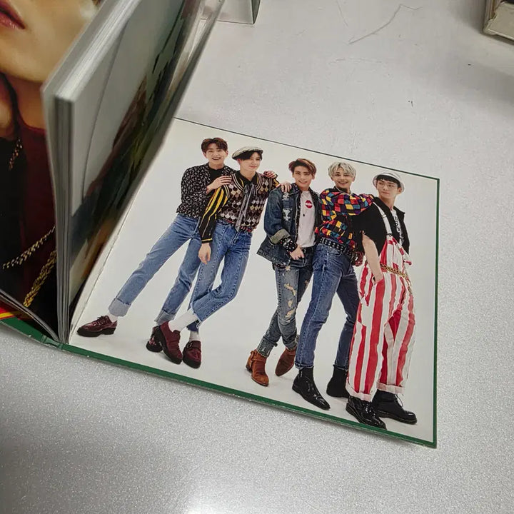 [BUNJANG] SHINee 5th Album - 1 of 1 / 51)샤이니(SHINee) 5집 - 1 of 1