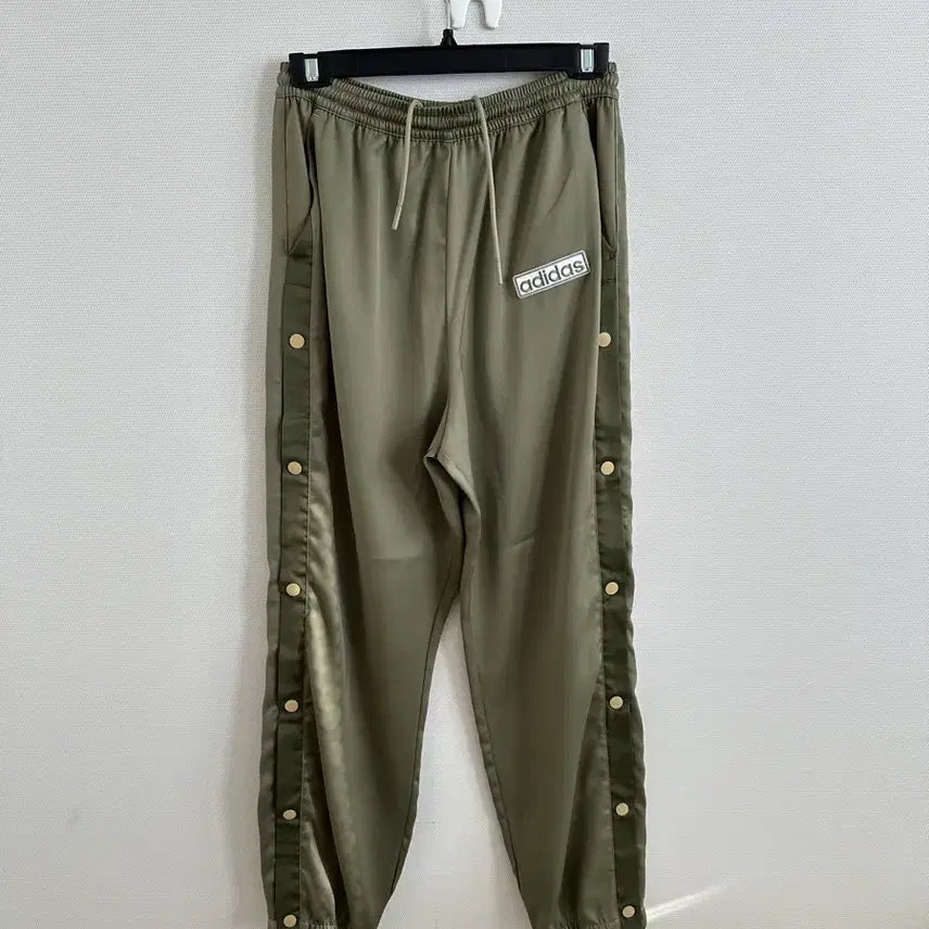 [BUNJANG] Adidas Snap Button Track Pants Olive S / 아디다스 스냅 버튼 트랙 팬츠 올리브 S