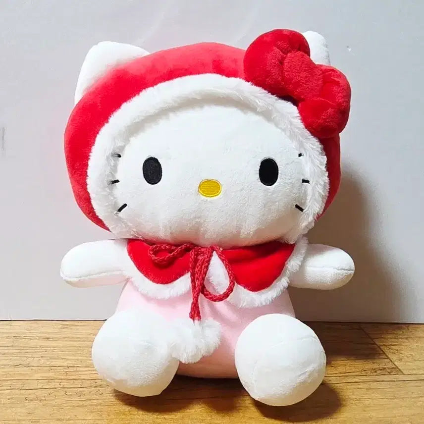[BUNJANG] Hello Kitty Cape Plush Doll 30cm / 헬로키티 망토 봉제인형 30cm