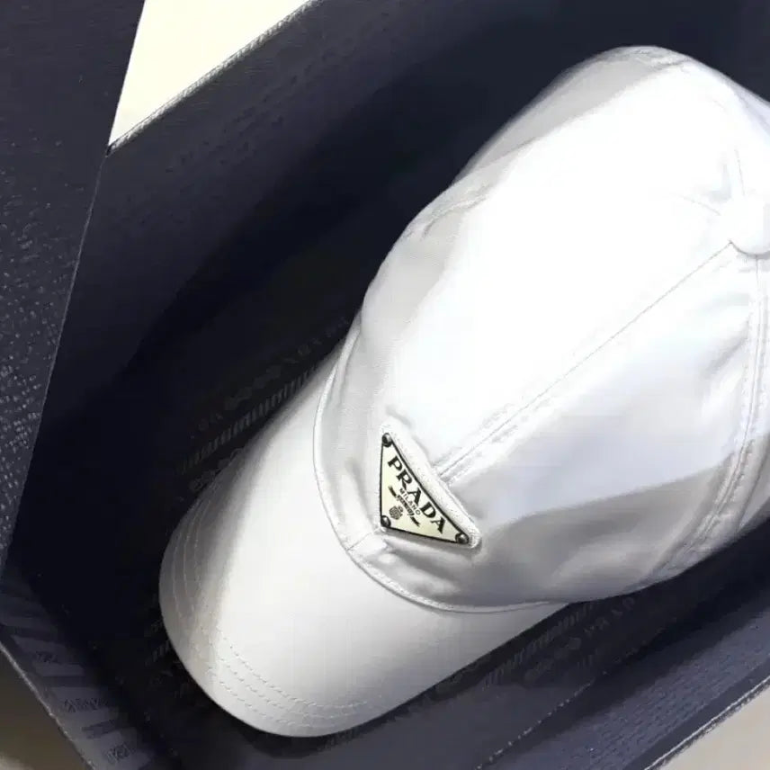 [BUNJANG] Prada Nylon Front Logo Ball Cap / [L] 프라다 나일론 앞로고 볼캡