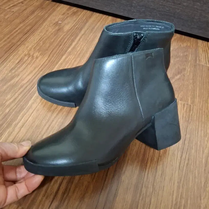 [BUNJANG] Camper Black Leather Ankle Boots / 캠퍼 블랙 가죽 앵클 부츠 35사이즈   거의새것
