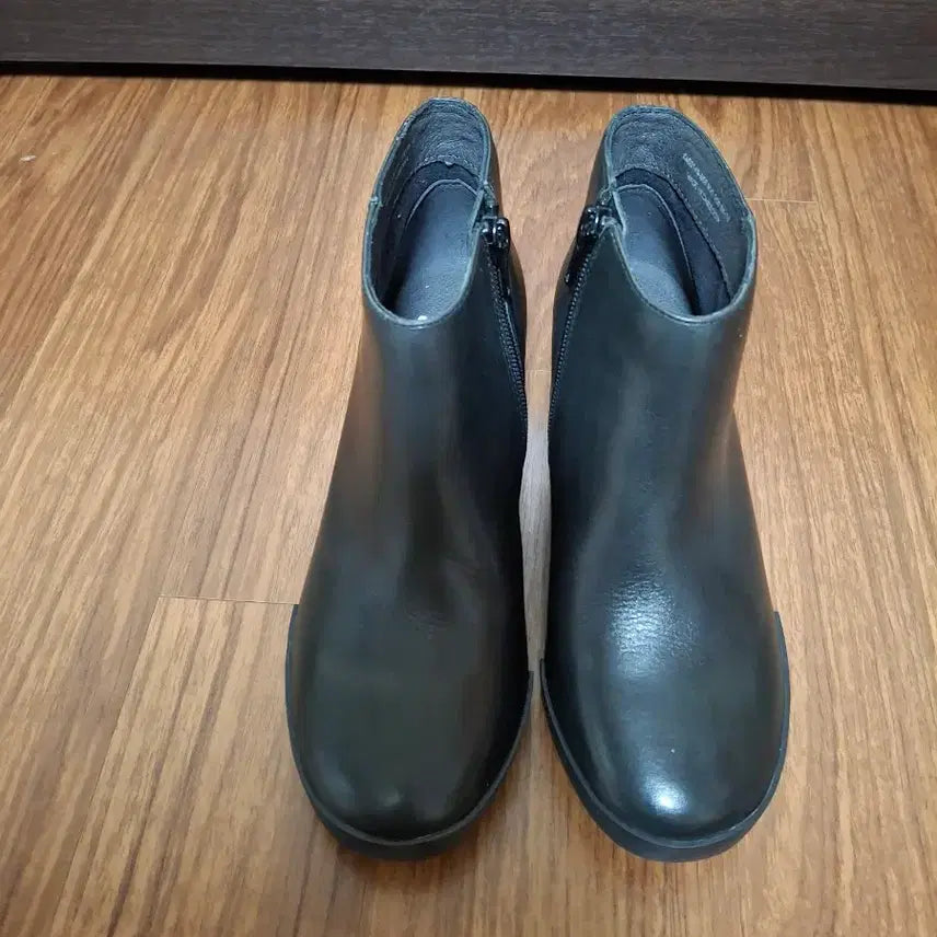 [BUNJANG] Camper Black Leather Ankle Boots / 캠퍼 블랙 가죽 앵클 부츠 35사이즈   거의새것