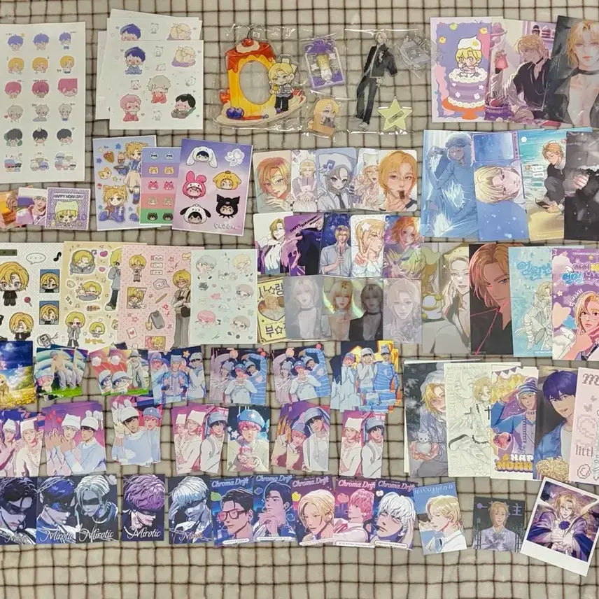 [SOLD OUT] 플레이브 노아 생일카페 생카 비공굿 엽서 포카 등 일괄