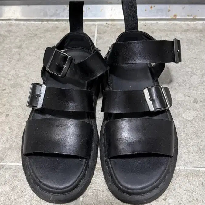 [BUNJANG] Dr. Martens Sandals (240) / 닥터마틴 샌들240