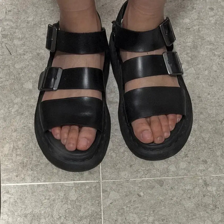 [BUNJANG] Dr. Martens Sandals (240) / 닥터마틴 샌들240