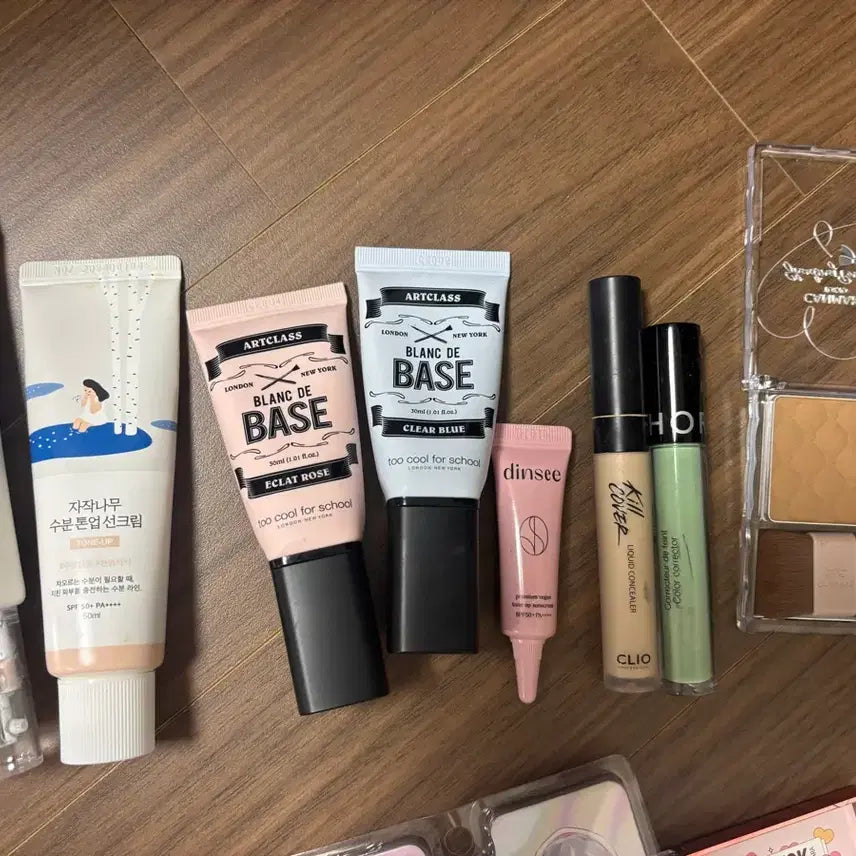 [BUNJANG] Cosmetics, Tools, and Accessories Bundle / (색조 외) !!화장품 저렴하게 팝니다!!