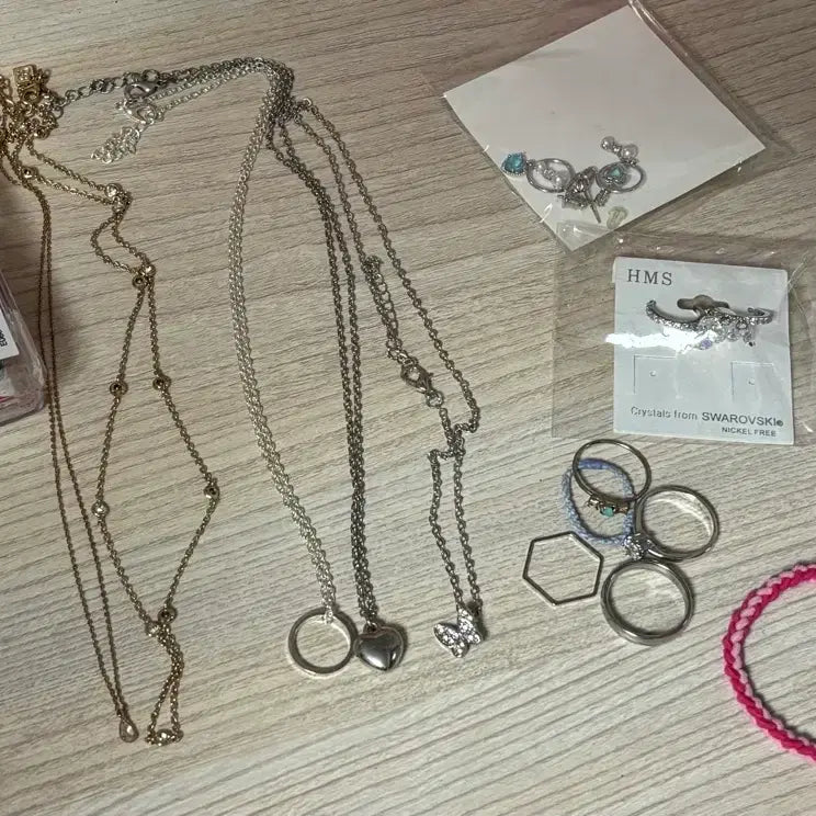 [BUNJANG] Cosmetics, Tools, and Accessories Bundle / (색조 외) !!화장품 저렴하게 팝니다!!