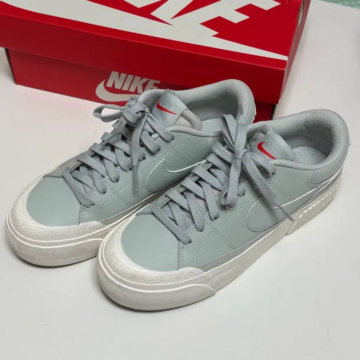 [SOLD OUT] 나이키 코트 레거시 리프트 (240) 하늘색