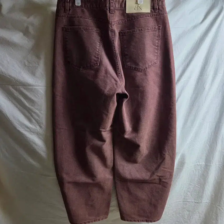 [BUNJANG] Arban Non-Fade Balloon Denim Pants (Wine) / 아르반 논 페이드 벌룬 데님 팬츠와인 3