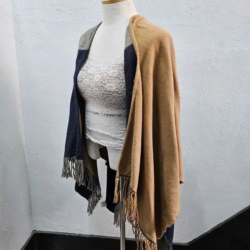 [BUNJANG] Uniqlo Japan Beige Acrylic Scarf / UNIQLO JAPAN스카프 여 F J3405