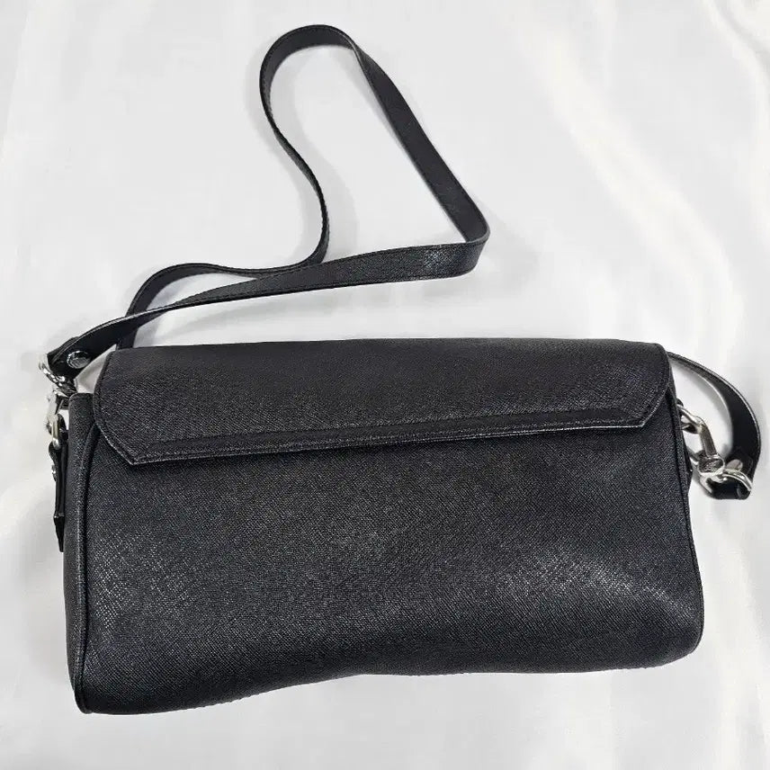 [BUNJANG] Vivienne Westwood Victoria Bag / 비비안웨스트우드빅토리아백