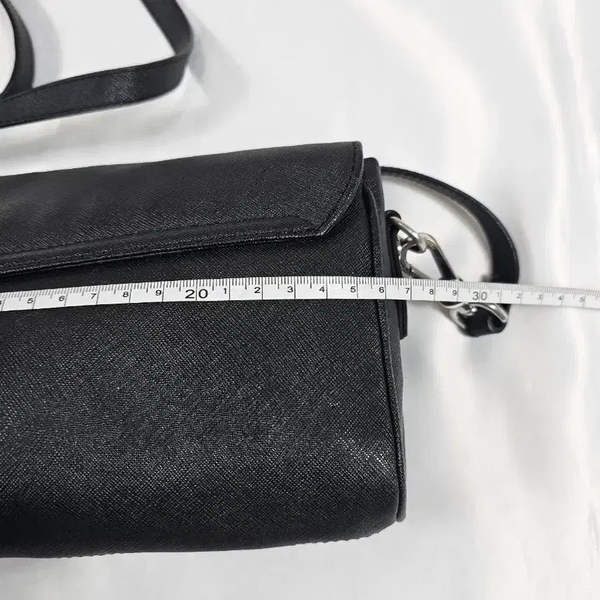 [BUNJANG] Vivienne Westwood Victoria Bag / 비비안웨스트우드빅토리아백