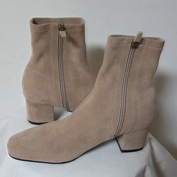 [BUNJANG] Suede Beige Ankle Boots / 스웨이드 베이지 앵글부츠((새상품))