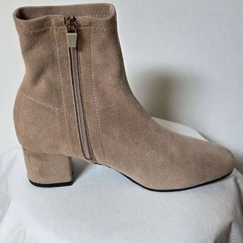 [BUNJANG] Suede Beige Ankle Boots / 스웨이드 베이지 앵글부츠((새상품))