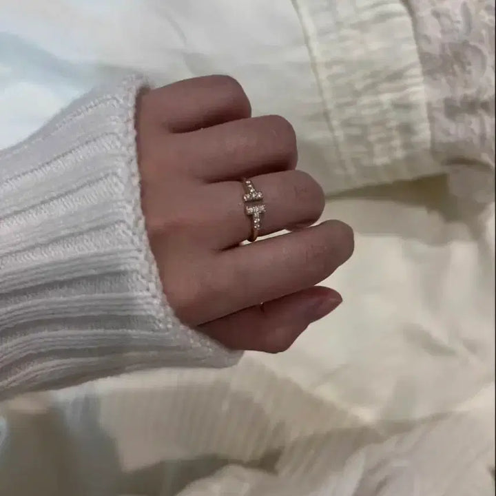 [BUNJANG] Tiffany T Diamond Wire Ring / 티파니 T 다이아몬드 와이어 반지