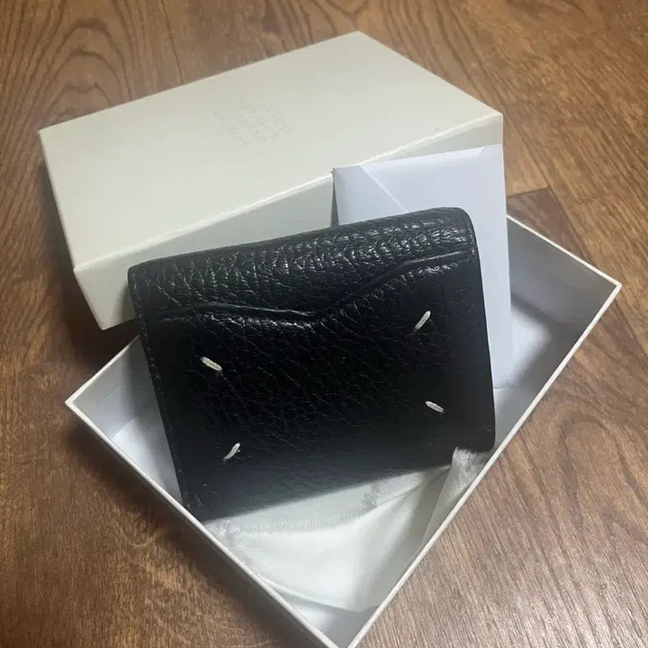 [BUNJANG] Maison Margiela Stitch Three-fold Wallet / 메종마르지엘라 스티치 쓰리폴드 지갑