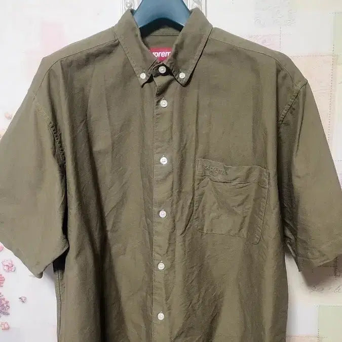 [BUNJANG] Supreme Khaki Short-Sleeve Shirt / 슈프림 카키색 반팔 셔츠