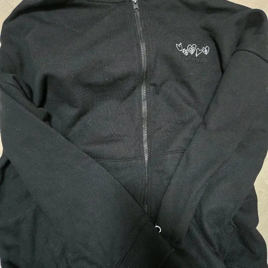 [BUNJANG] PLAVE Hooded Zip-up L with Big Photocard / 플레이브 후드집업 L판매(빅포카포함)