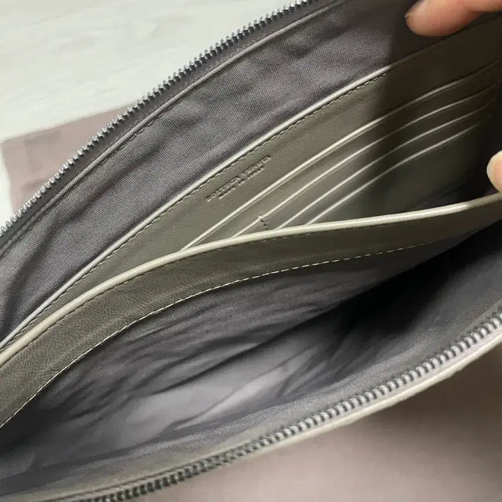 [BUNJANG] Bottega Veneta Clutch Bag / 보테가베네타 클러치