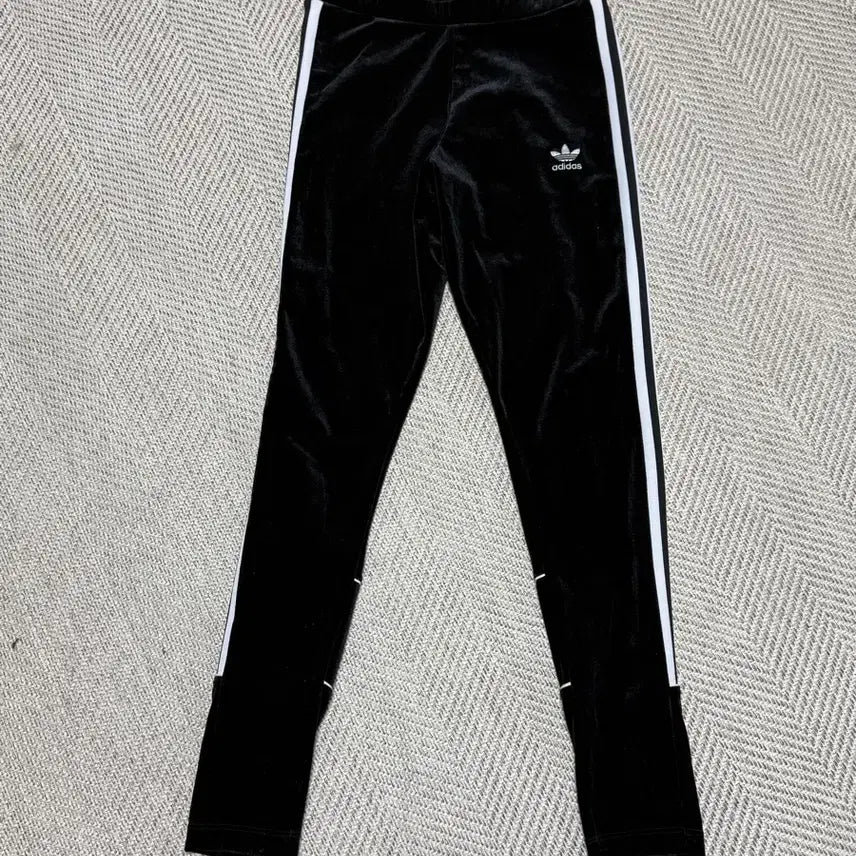 [BUNJANG] Adidas Velvet Three-Stripe Leggings Black / 아디다스 벨벳 삼선 레깅스 블랙