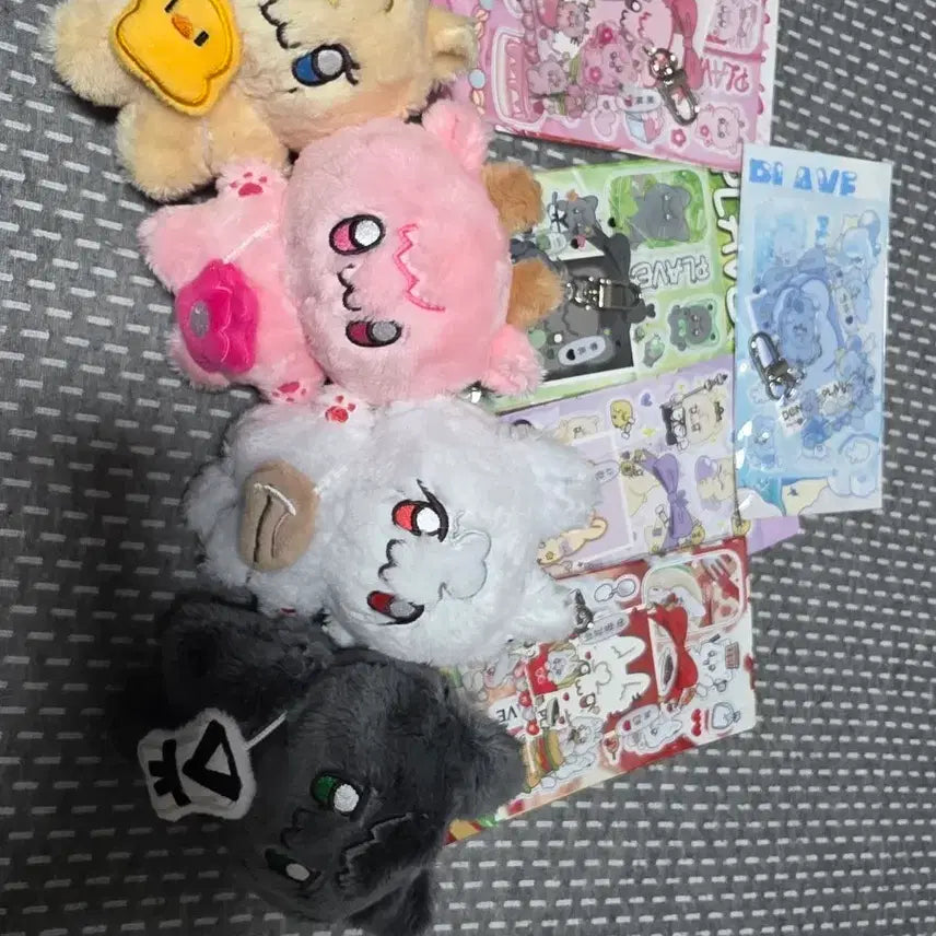 [BUNJANG] PLAVE Ddonggeul Eve Unofficial Doll Bundle Set / 플레이브 똥글이브 비공굿 인형 양도