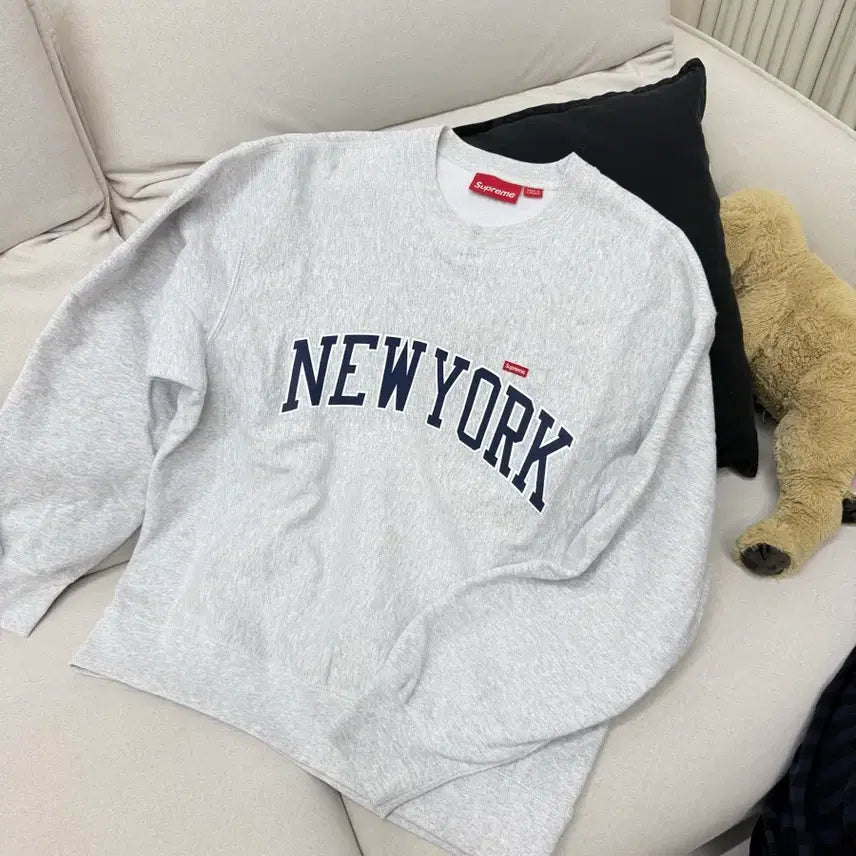 [BUNJANG] Supreme Small Box Logo Crewneck M / 슈프림 뉴욕 샵 스몰 박스 크루넥 M