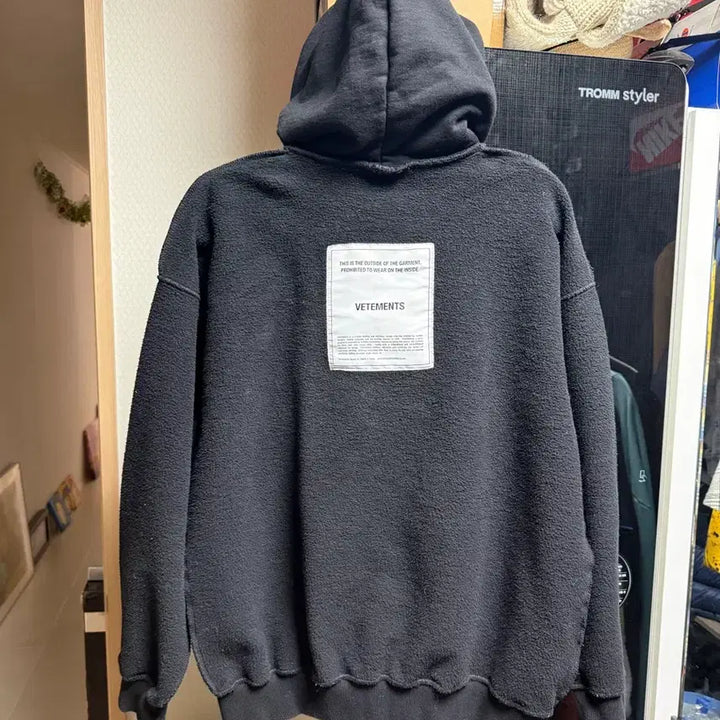 [BUNJANG] Vetements Inside Out Hoodie Black / 베트멍 인사이드아웃 후드티