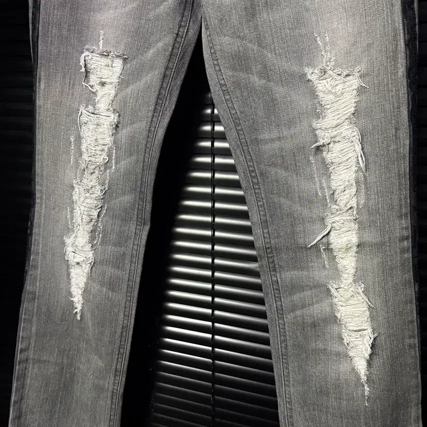 [BUNJANG] Diesel Distressed Denim Jeans / 디젤 디스트로이드 찢청 그런지 고스펑크 락시크 로리 갸루 27 데님 고딕
