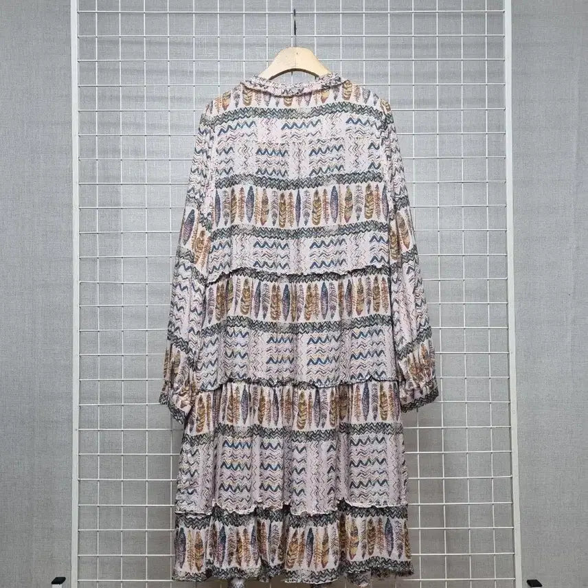 [BUNJANG] Thursday Island Todd Selby Collaboration Limited Edition Dress / 써스데이아일랜드 토드셀비 콜라보 한정판 원피스