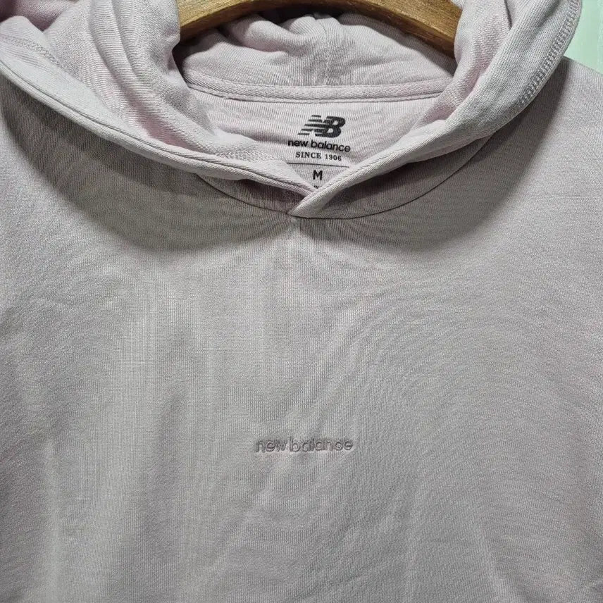 [BUNJANG] New Balance Pink Hoodie (M) / (세일)(새상품)뉴발란스 후드티 핑크.새상품