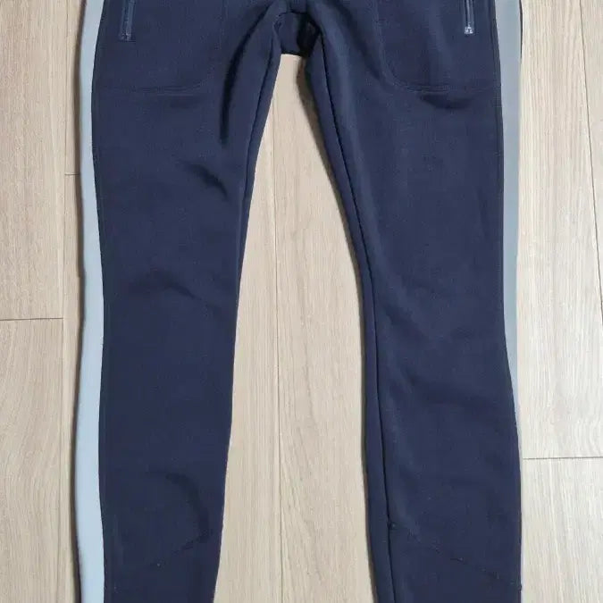 [BUNJANG] Athleta Navy Fleece Lined Training Pants / Athleta 에슬레타 S 사이즈 네이비 기모 트레이닝 팬츠 추리닝
