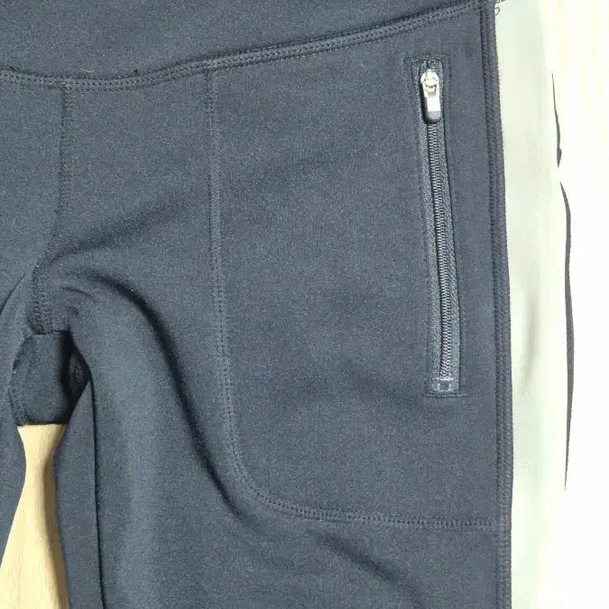 [BUNJANG] Athleta Navy Fleece Lined Training Pants / Athleta 에슬레타 S 사이즈 네이비 기모 트레이닝 팬츠 추리닝