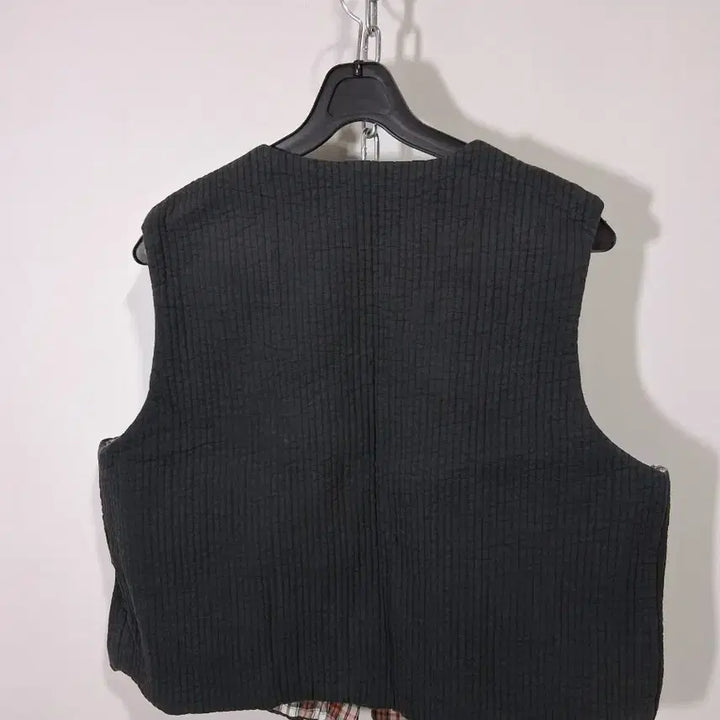 [BUNJANG] Quilted Check Vest Black / 누빔 체크 안감 조끼 블랙
