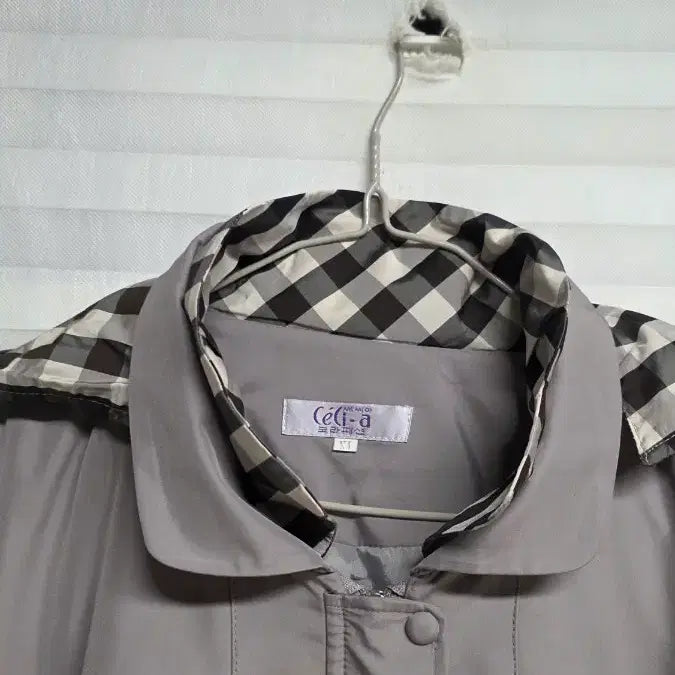 [BUNJANG] CEFD Checked Lining Hooded Windbreaker Jacket / Cefd 후드 체크 안감 여성 자켓