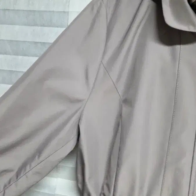 [BUNJANG] CEFD Checked Lining Hooded Windbreaker Jacket / Cefd 후드 체크 안감 여성 자켓