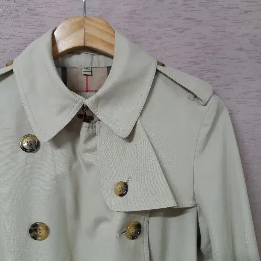 [BUNJANG] Beige Belted Trench Coat for Women / B3-7/베이지 벨티드 트렌치코트 여성